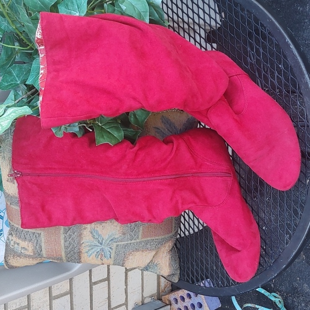 Red Boots